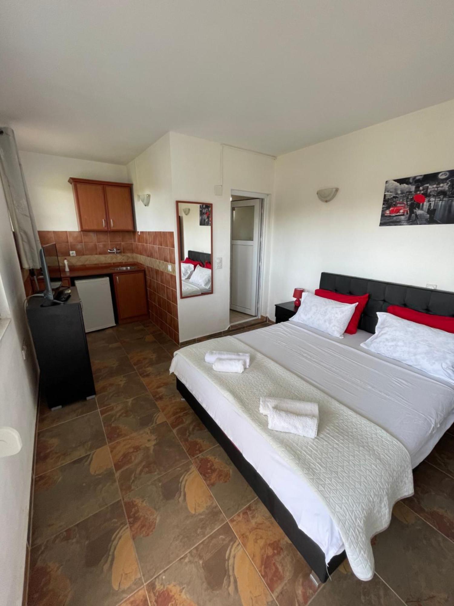 Lux Sereno Village Ulcinj Exterior foto
